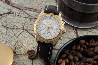 Thumbnail von Breitling Chronomat Chronograph 18k (0,750) Gold Automatik Ref. K13047