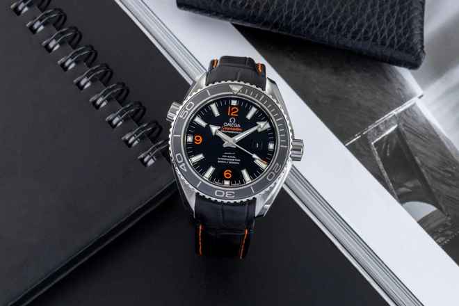  Omega Seamaster Planet Ocean Stahl Automatik Ref. 232.33.38.20.01.002 Box & Papiere 2021 