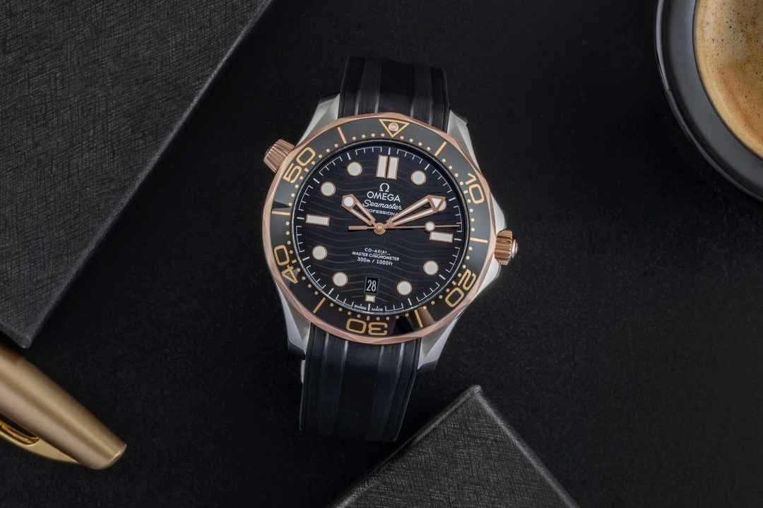 Omega Seamaster Diver 300 M Stahl Gold Automatik 210.22.42.20.01.002 