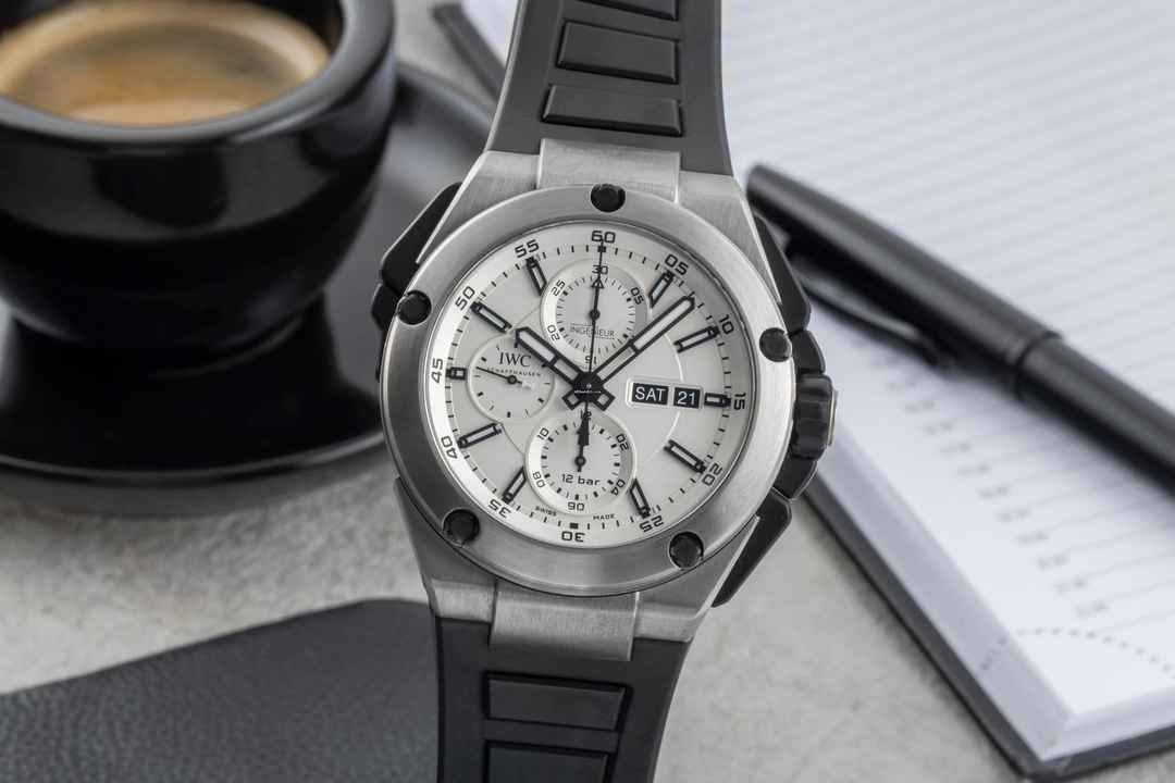  IWC Ingenieur Chronograph Titan Automatik Herrenuhr Ref. IW386501 Box 