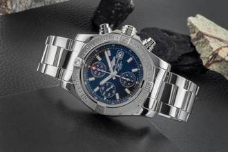 Thumbnail von Breitling Avenger II 43 Chronograph Automatik Stahl Ref. A13381111B1A1 B&P 2020
