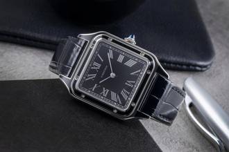 Thumbnail von Cartier Santos Dumont Black Lacquer Handaufzug Herrenuhr Ref. WSSA0046 B&P 2024