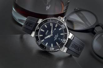 Thumbnail von Oris Aquis Date Stahl Automatik Herrenuhr Ref. 01 733 7732 4135 Box & Papiere