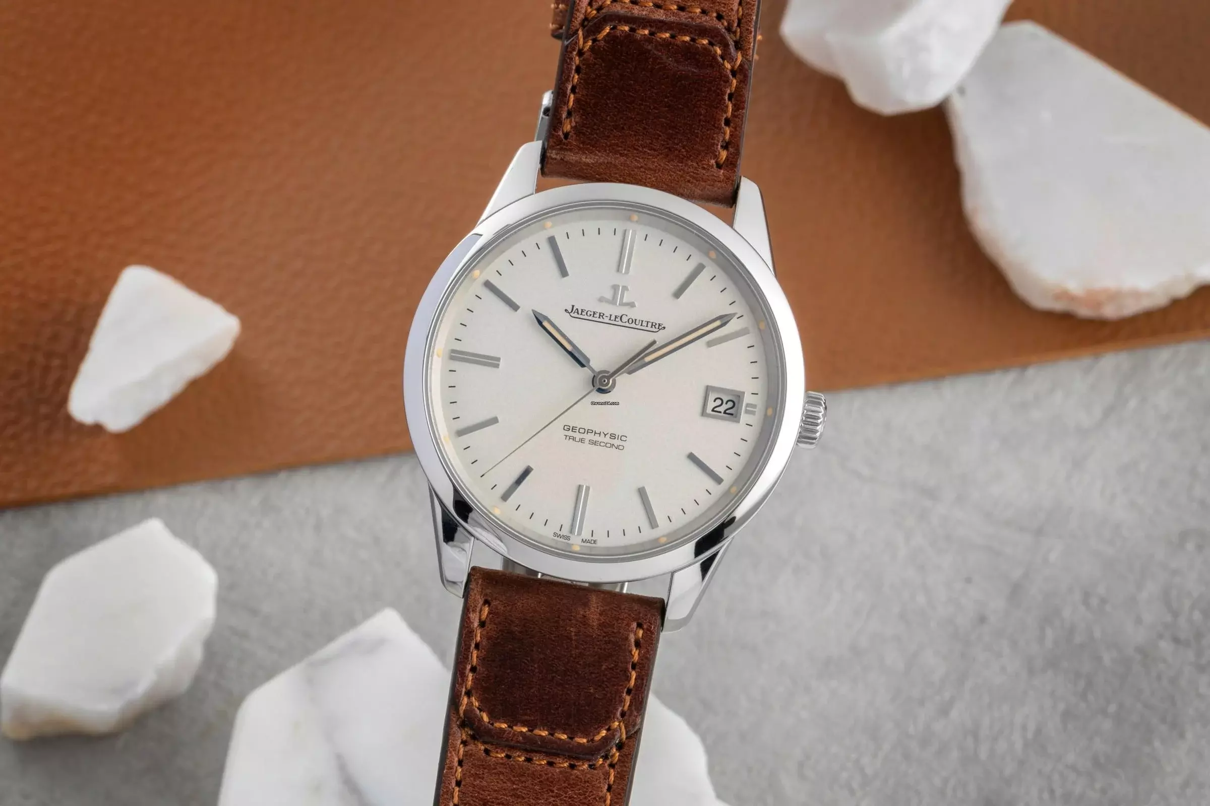 Jaeger-LeCoultre Geophysic True Second Stahl Automatik Herrenuhr Ref. Q8018420 501.8.T0.S