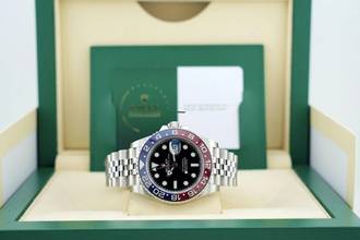 Thumbnail von Rolex GMT-Master II Pepsi - Jubilee Bracelet - Official Rolex Service 12/25 - Official Rolex Warranty 12/27 - With Box - 126710BLRO