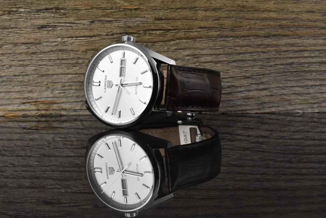  TAG Heuer Carrera Calibre 5 Date Day Silver Dial Automatik - Full Set 2024 