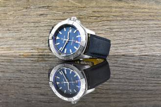 Thumbnail von Breitling Avenger Automatic 42 Blue / Faltschließe / Stahl - B&P 2023