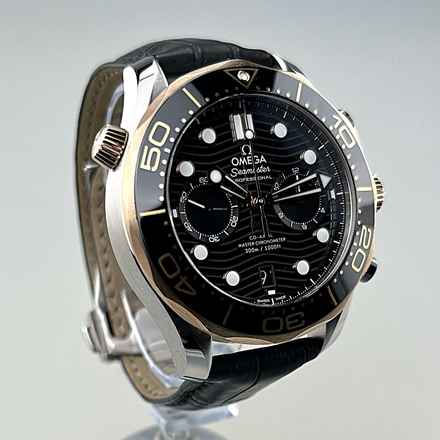  Omega Seamaster Diver 300 M Professional Diver am Original Omega Lederarmband mit Faltschließe neuwertig Full Set zzgl. Omega Kautschukarmband mit Dornschließe neu 