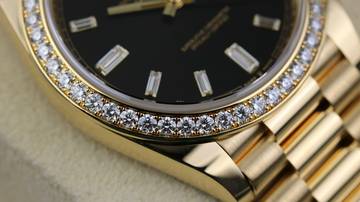 Thumbnail von Rolex Day-Date 40 Yellowgold RBR - Black Baguette - New - Fullset - 10/2025