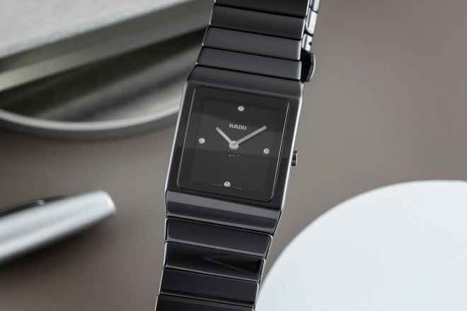  Rado Ceramica Diastar Ceramica High Tech Keramik Damenuhr Diamons Ref. R21702722 Box 