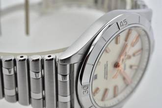 Thumbnail von Breitling Chronomat 36 Silver Diamond Dial A10380101A2A1