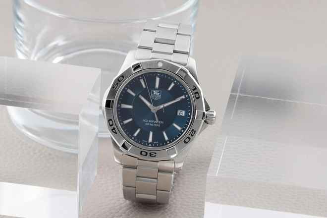  TAG Heuer Aquaracer 300M Blue Dial Edelstahl Quarz Herrenuhr Ref. WAP1112 