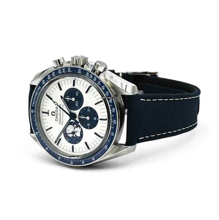  Omega Speedmaster Professional Moonwatch 'Silver Snoopy Award' 