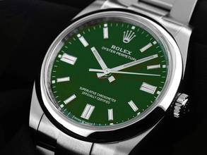 Thumbnail von Rolex Oyster Perpetual 36 Green Ref.126000 2022 Full Set Ungetragen Oyster Perpetual Green Dial