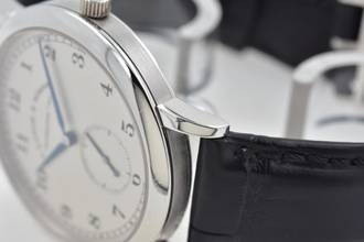 Thumbnail von A. Lange & Söhne 1815 Saxonia 1815 Platin Platinum Manual Wind Box