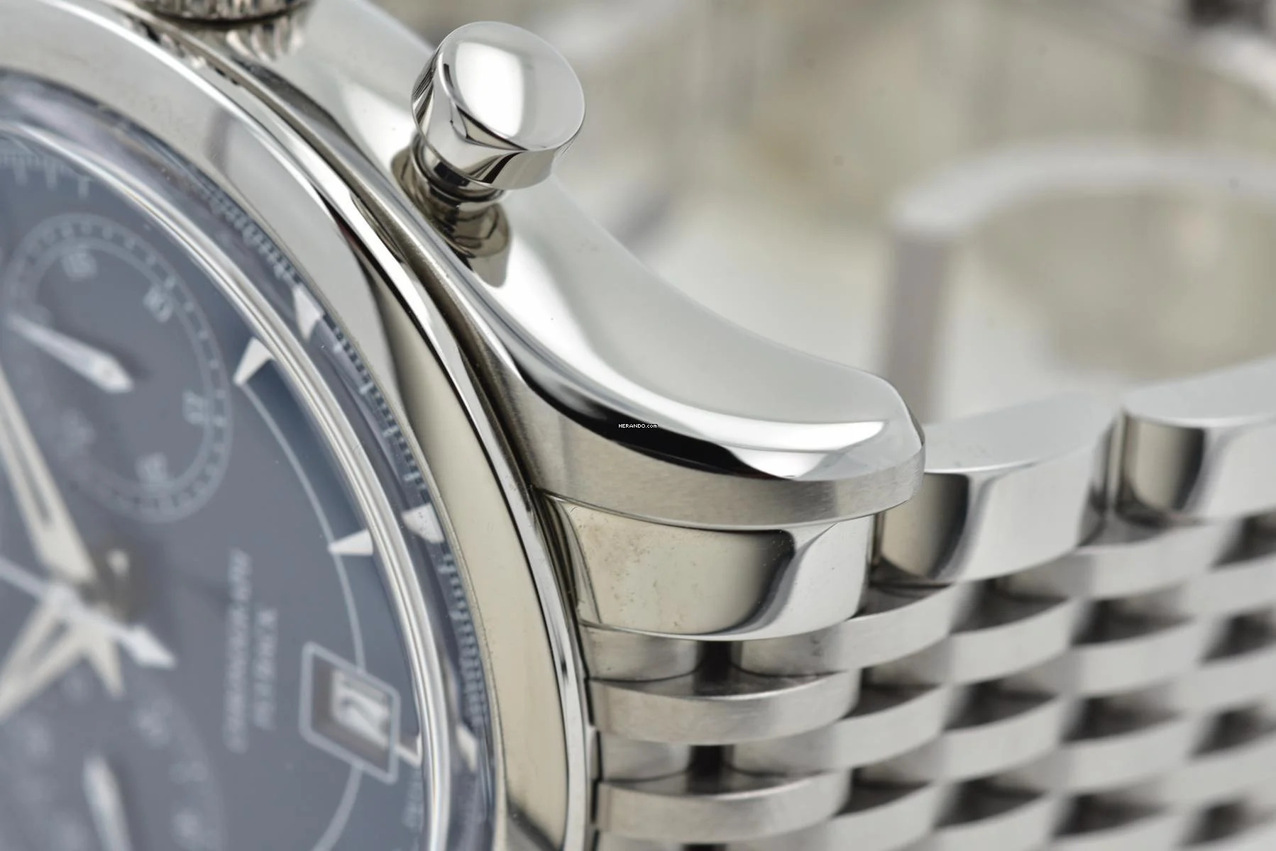 Carl F. Bucherer Manero Flyback Chronograph 00.10919.08.53.21 Blue Dial 43mm