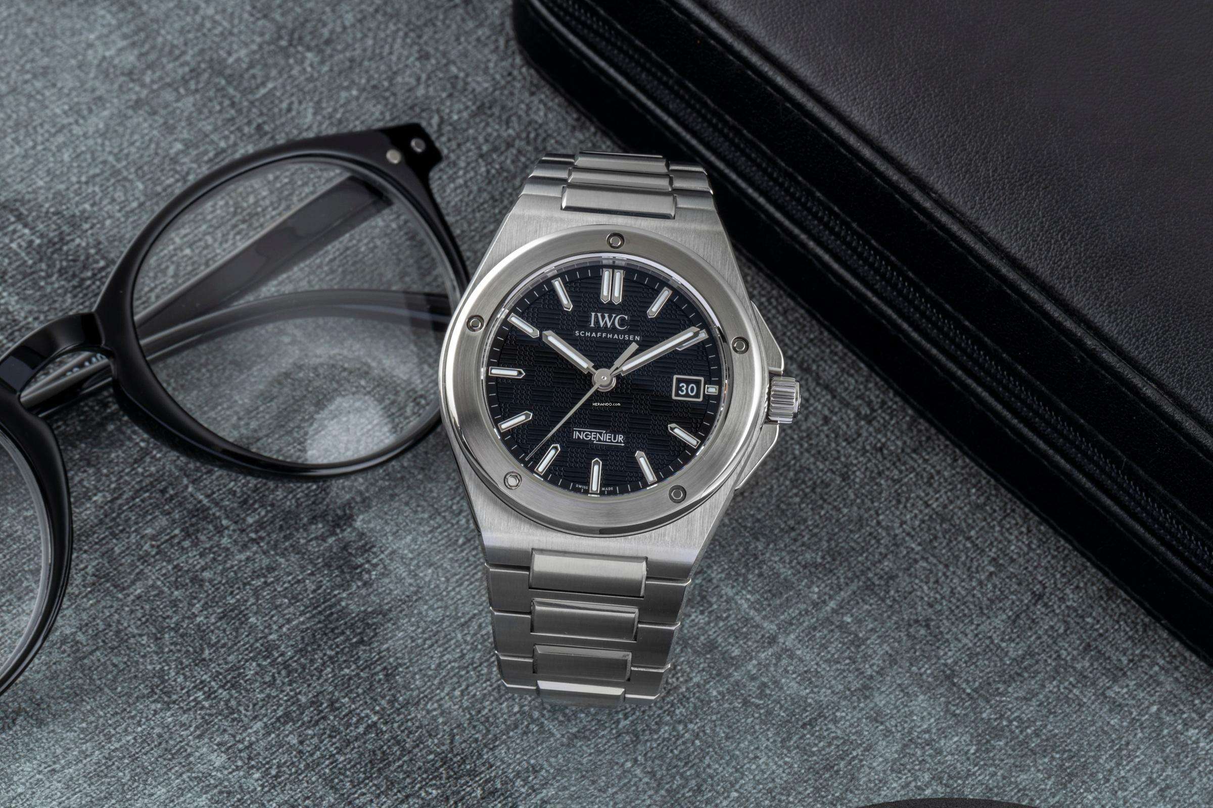  IWC Ingenieur Automatic Edelstahl Black Dial Automatik Herrenuhr Ref. IW328901 B&P 2025 