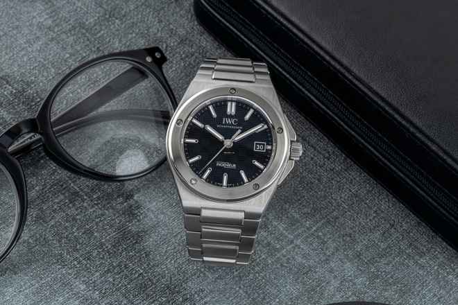  IWC Ingenieur Automatic Edelstahl Black Dial Automatik Herrenuhr Ref. IW328901 B&P 2025 