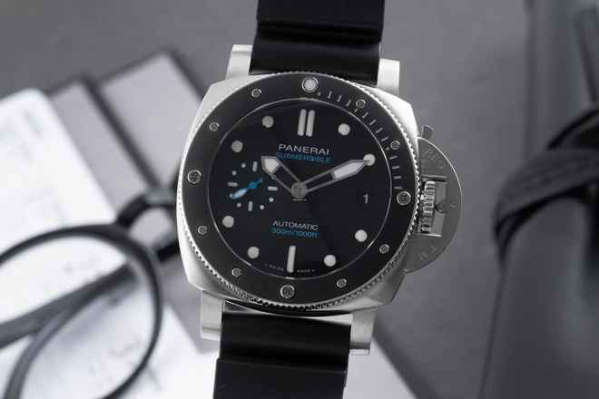  Panerai Submersible Automatik Herrenuhr Ref. PAM02683 B&P 2023 