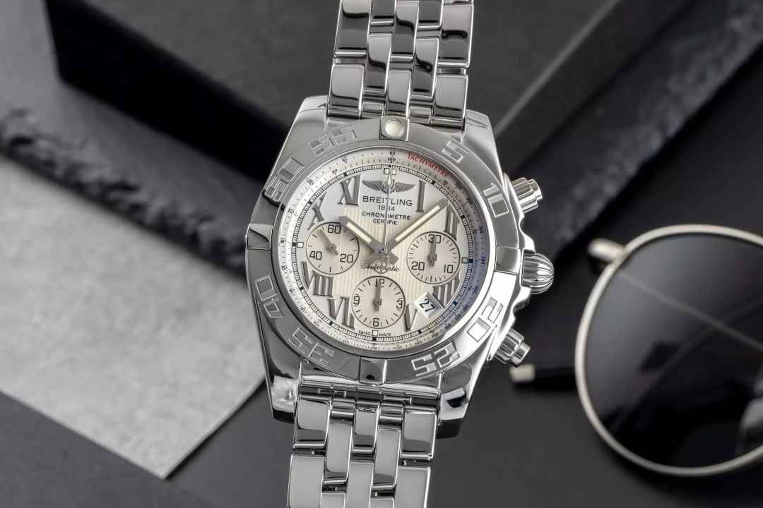  Breitling Chronomat 44 Chronograph Stahl Automatik Ref. AB011012 Papiere 2010 