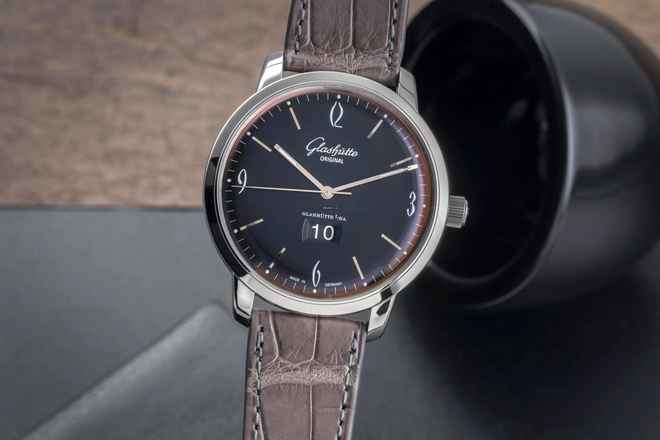  Glashütte Original Sixties Panoramadatum Panorama Date Automatik Stahl Ref. 2-39-47-03-02-04 B&P 