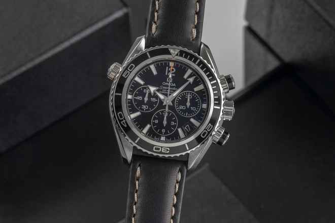  Omega Seamaster Planet Ocean Chronograph Stahl Automatik Ref. 222.32.38.50.01.001 B&P 