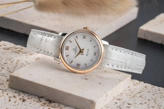 Thumbnail von Omega De Ville Prestige Stahl / Rotgold MOP Damenuhr Ref. 424.20.24.60.05.002 Papiere