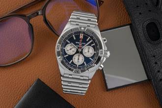 Thumbnail von Breitling Chronomat 42 B01 42 Chronograph Automatik Ref AB0134101B1A1 Papiere