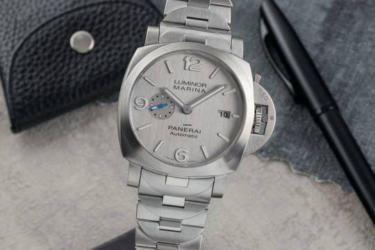  Panerai Luminor Marina Edelstahl Brushed Dial Automatik Herren Ref. PAM00978 