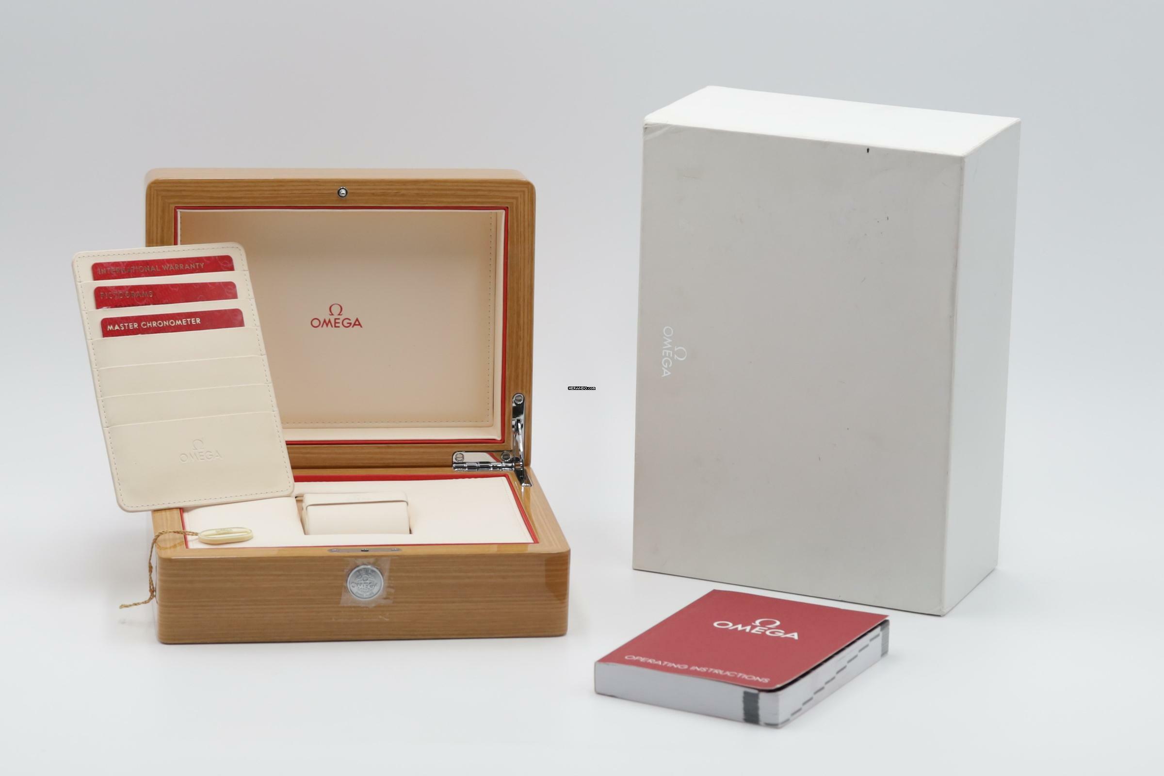 Thumbnail von Omega Speedmaster Moonphase Moonwatch Mondphase 304.33.44.52.01.001 B&P