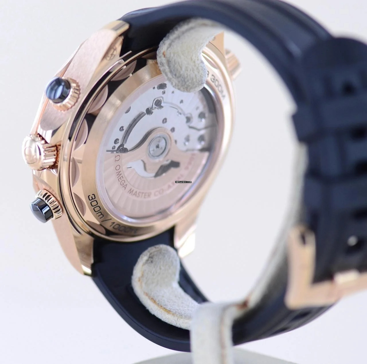 Thumbnail von Omega Seamaster Diver 300 M Chronograph 18K Sedna Gold 44mm B+P Cal 9901