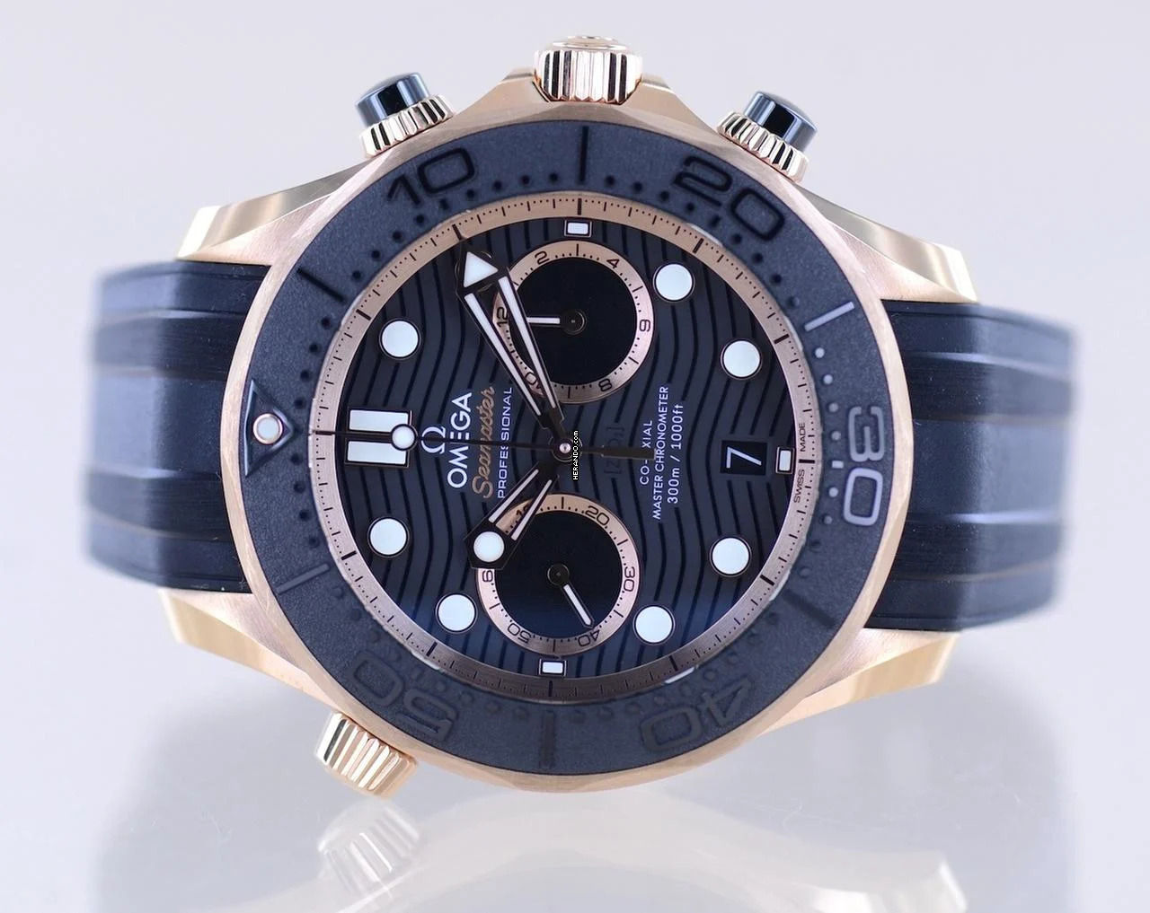 Thumbnail von Omega Seamaster Diver 300 M Chronograph 18K Sedna Gold 44mm B+P Cal 9901