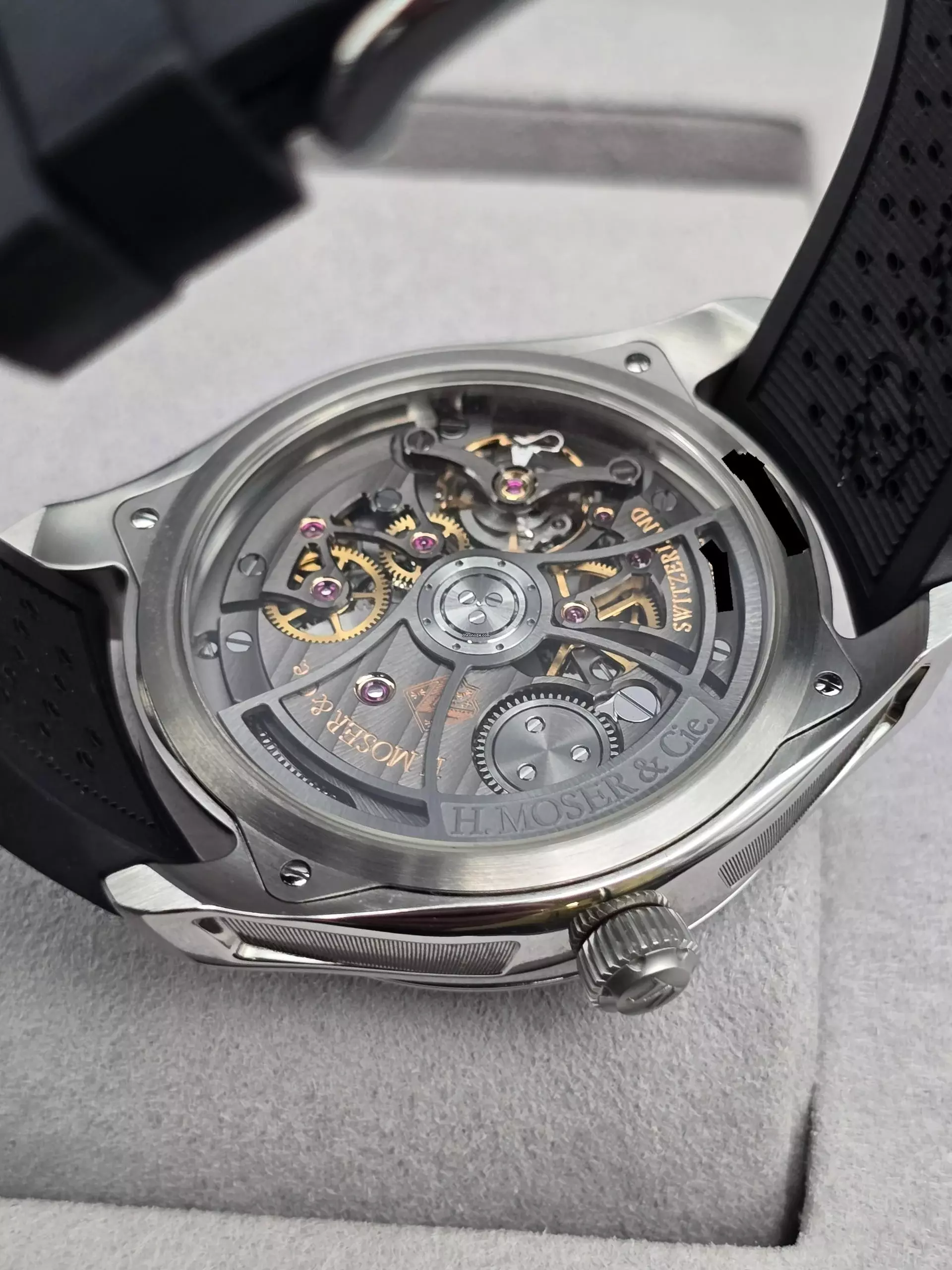 Thumbnail von H.Moser & Cie. Pioneer Centre Seconds 3201-1201 Cosmic Green Unworn/New Condition Full Set 12/2025