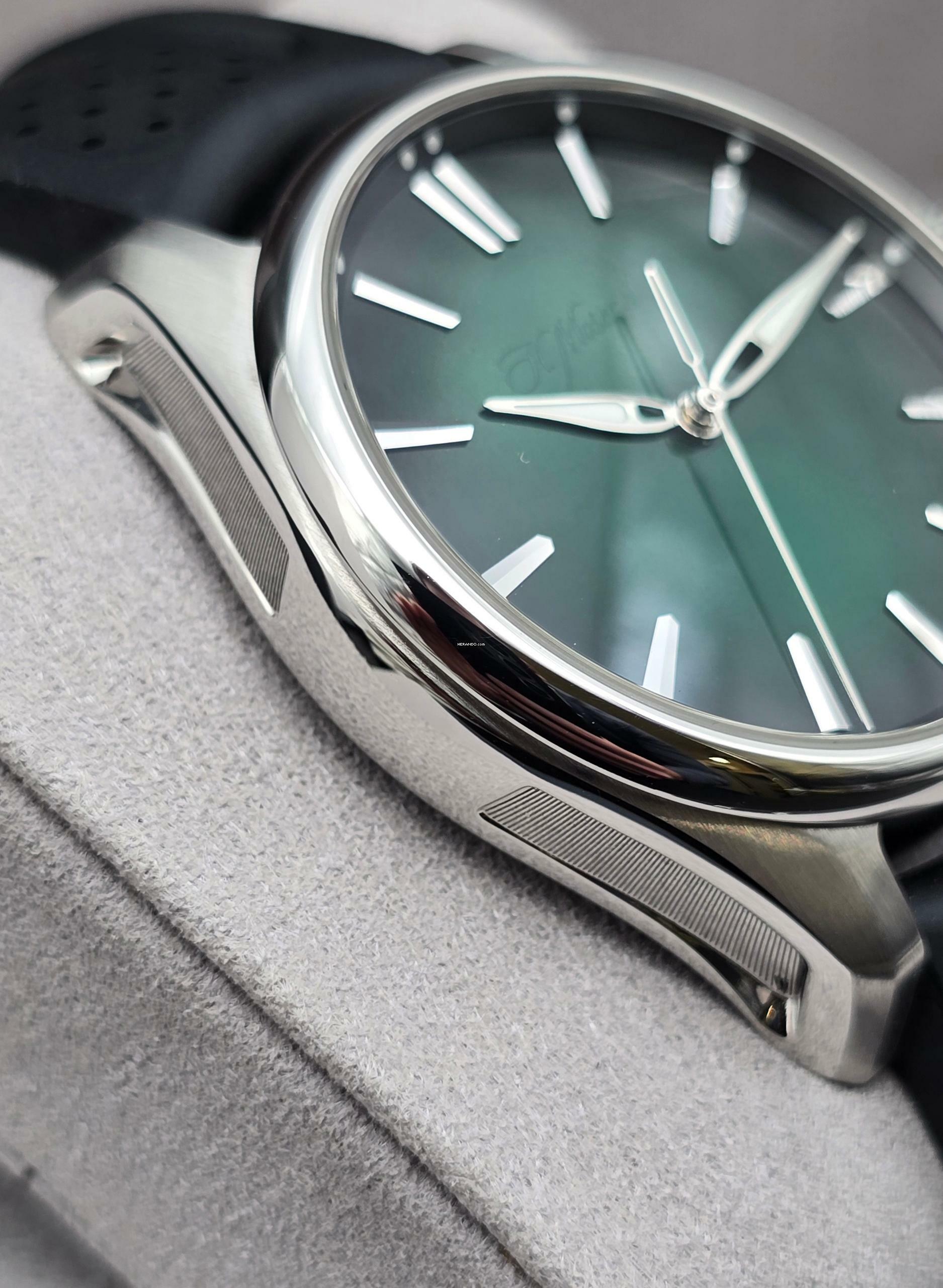 Thumbnail von H.Moser & Cie. Pioneer Centre Seconds 3201-1201 Cosmic Green Unworn/New Condition Full Set 12/2025