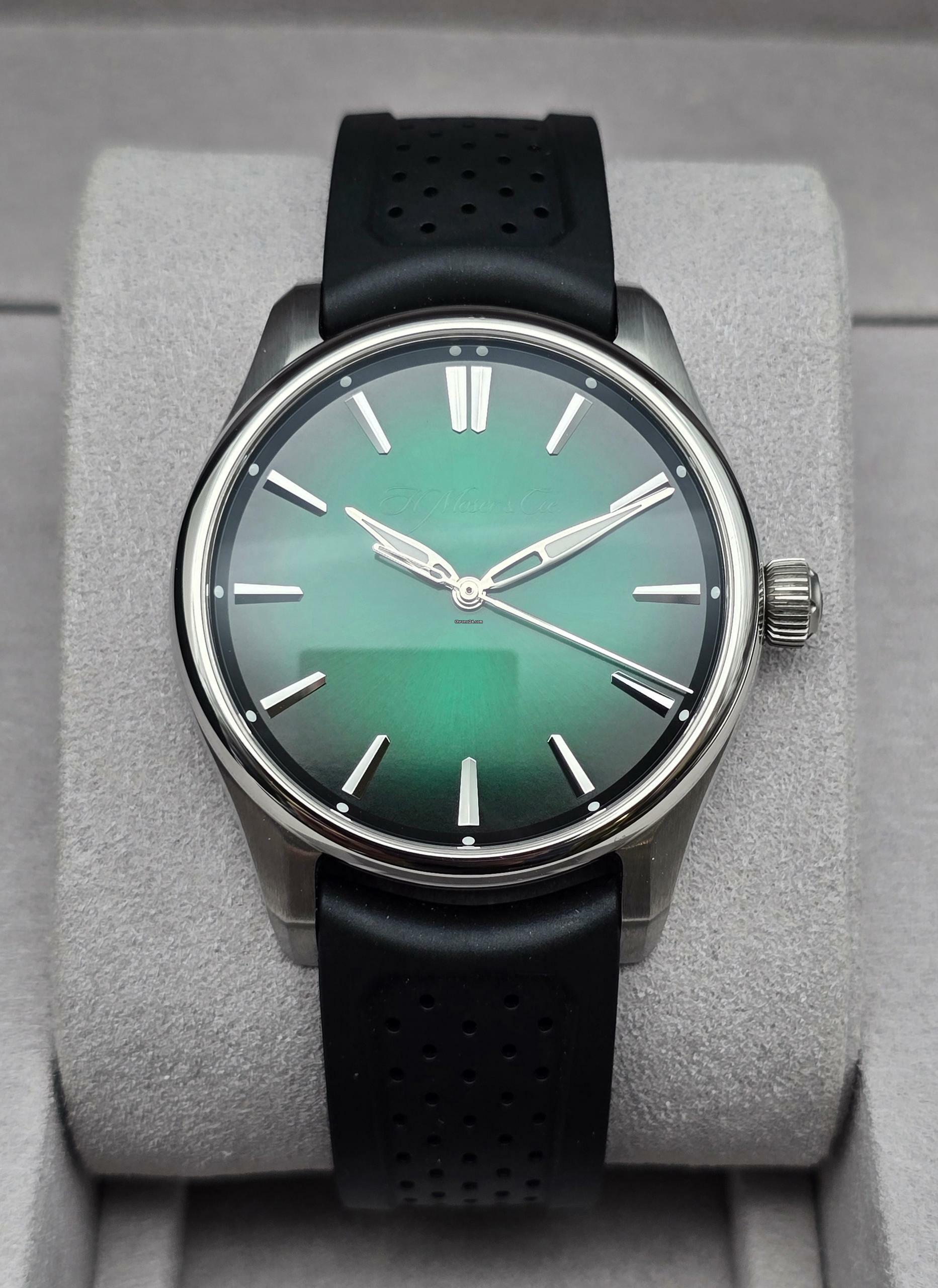 Thumbnail von H.Moser & Cie. Pioneer Centre Seconds 3201-1201 Cosmic Green Unworn/New Condition Full Set 12/2025
