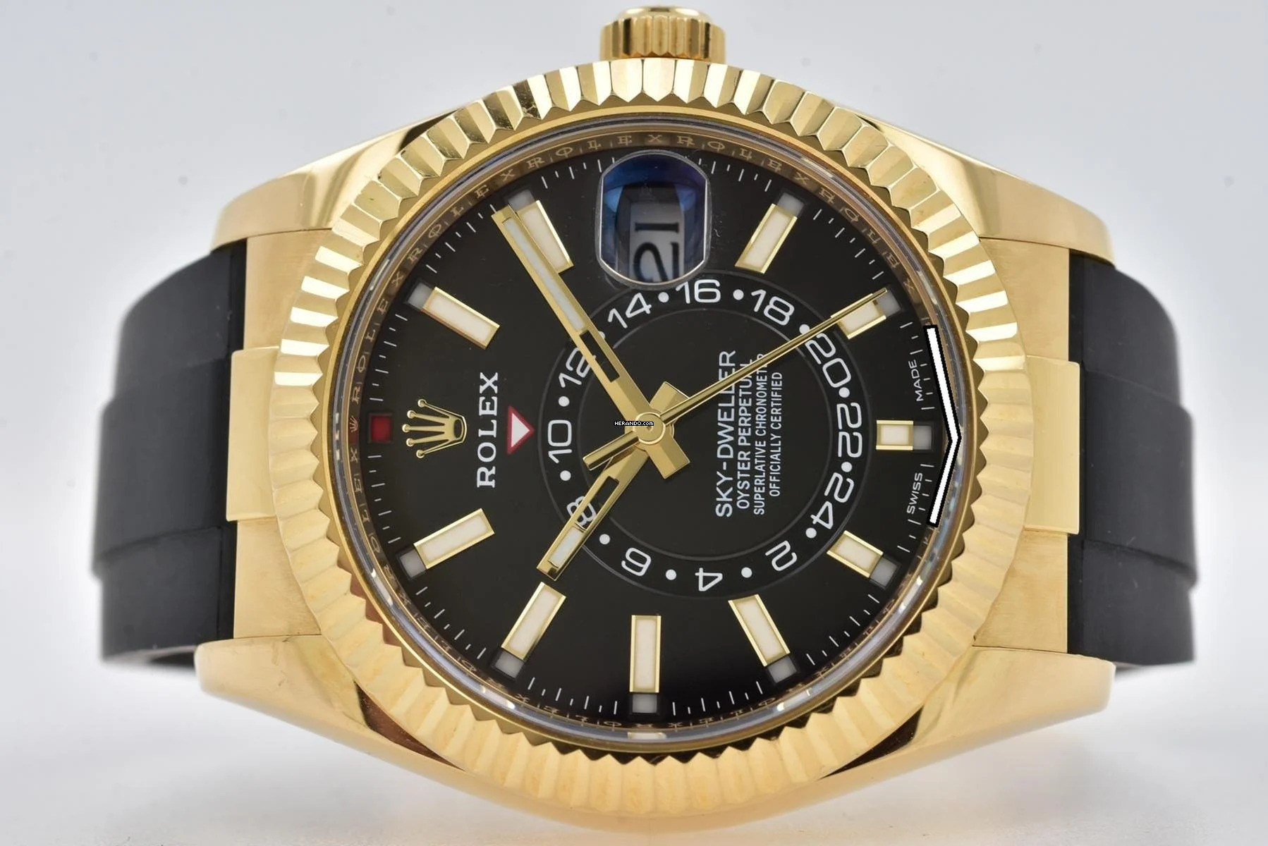  Rolex Sky-Dweller 326238 18k Yellow Gold Black Dial Full Set 