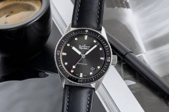 Thumbnail von Blancpain Fifty Fathoms Bathyscaphe Stahl Automatik Ref. 5000-1110-B52A Papiere