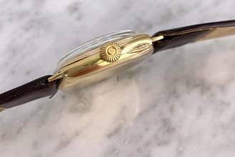 Thumbnail von IWC Solid Gold Cushion Shape Vintage Tank Serviced (430 euro) from 1930ties