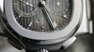 Thumbnail von Patek Philippe Nautilus Traveltime Chronograph - like New - Fullset - 06/2015