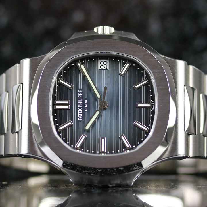  Patek Philippe Nautilus Steel - Blue New Calibre - like New - Fullset - 2020 