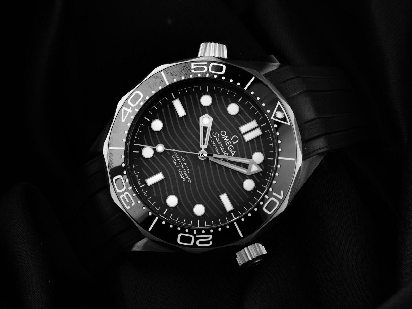 Omega Seamaster Diver 300 M Co-Axial Ref.210.92.44.20.01.001 2026 Full Set Ungetragen Seamaster Diver 300M Keramik Titan
