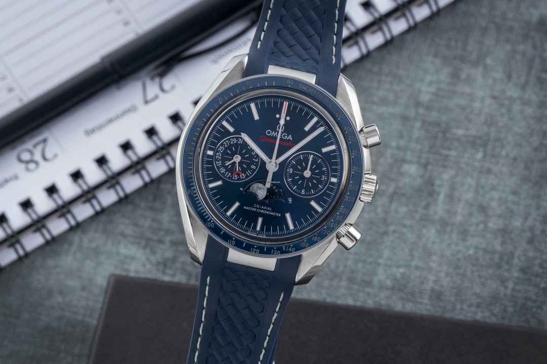  Omega Speedmaster Moonphase Mondphase Chronograph Co-Axial 304.33.44.52.03.001 B&P 