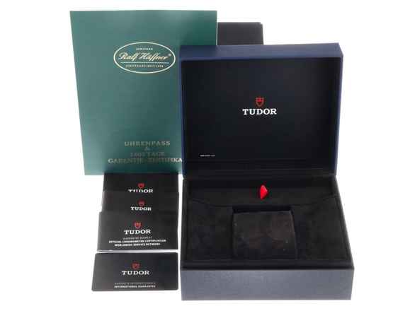  Tudor Black Bay Ceramic Blue Ref.M79210CNU-0007 2026 Full Set Ungetragen Black Bay Ceramic Blue Faltschließe 