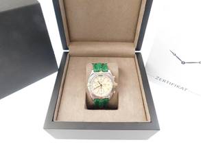 Thumbnail von Breitling Chronomat Stahl Gold weißes Blatt Der Klassiker mit Echt Hai - Lederband