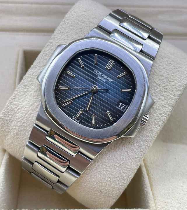  Patek Philippe Nautilus BLUE/BLACK DIAL+EXTRACT PAPERS +SERVICE INVOICE (Heldwein) 