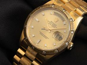 Thumbnail von Rolex Day-Date 36 18kt Gelbgold Diamanten Rindengravur Ref.18308 1999 Full Set sehr gut Vintage Day Date 18kt Gelbgold Diamanten Rindengravur