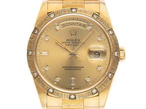 Thumbnail von Rolex Day-Date 36 18kt Gelbgold Diamanten Rindengravur Ref.18308 1999 Full Set sehr gut Vintage Day Date 18kt Gelbgold Diamanten Rindengravur