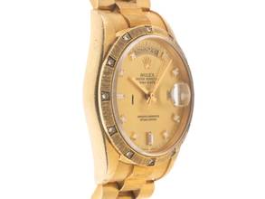 Thumbnail von Rolex Day-Date 36 18kt Gelbgold Diamanten Rindengravur Ref.18308 1999 Full Set sehr gut Vintage Day Date 18kt Gelbgold Diamanten Rindengravur