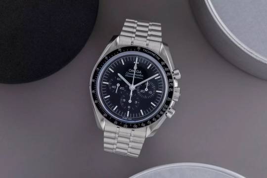  Omega Speedmaster Professional Moonwatch Chronograph Ref. 310.30.42.50.01.002 B&P 2022 