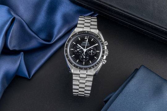  Omega Speedmaster Professional Moonwatch Chronograph Ref. 310.30.42.50.01.002 B&P 2022 